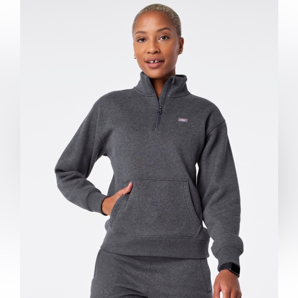 Figs Off-Shift 1/4 Zip Sweatshirt Charcoal Heather Grey